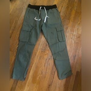 Men’s forever 21 camo pants